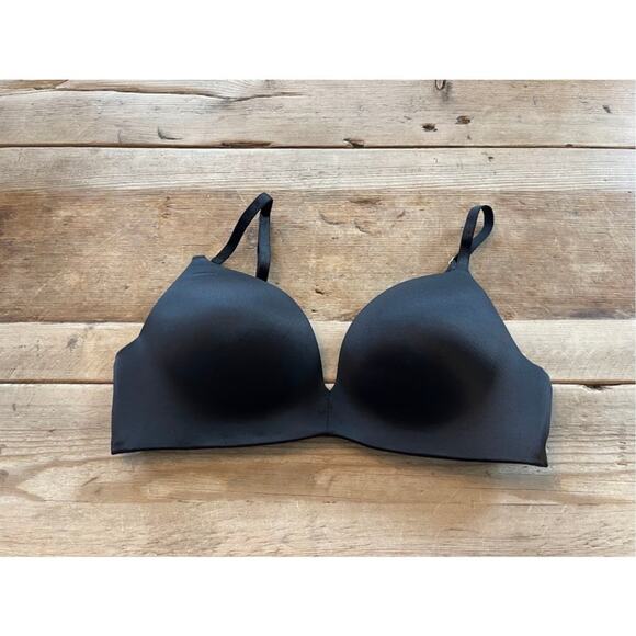 Victoria's Secret Other - Victoria's Secret Smooth Black 34DDD So Obsessed Smooth Wireless Push Up Bra